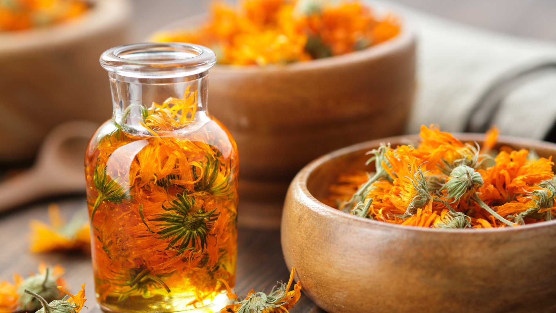 Exhale full body detox ritual with botanical calendula oil