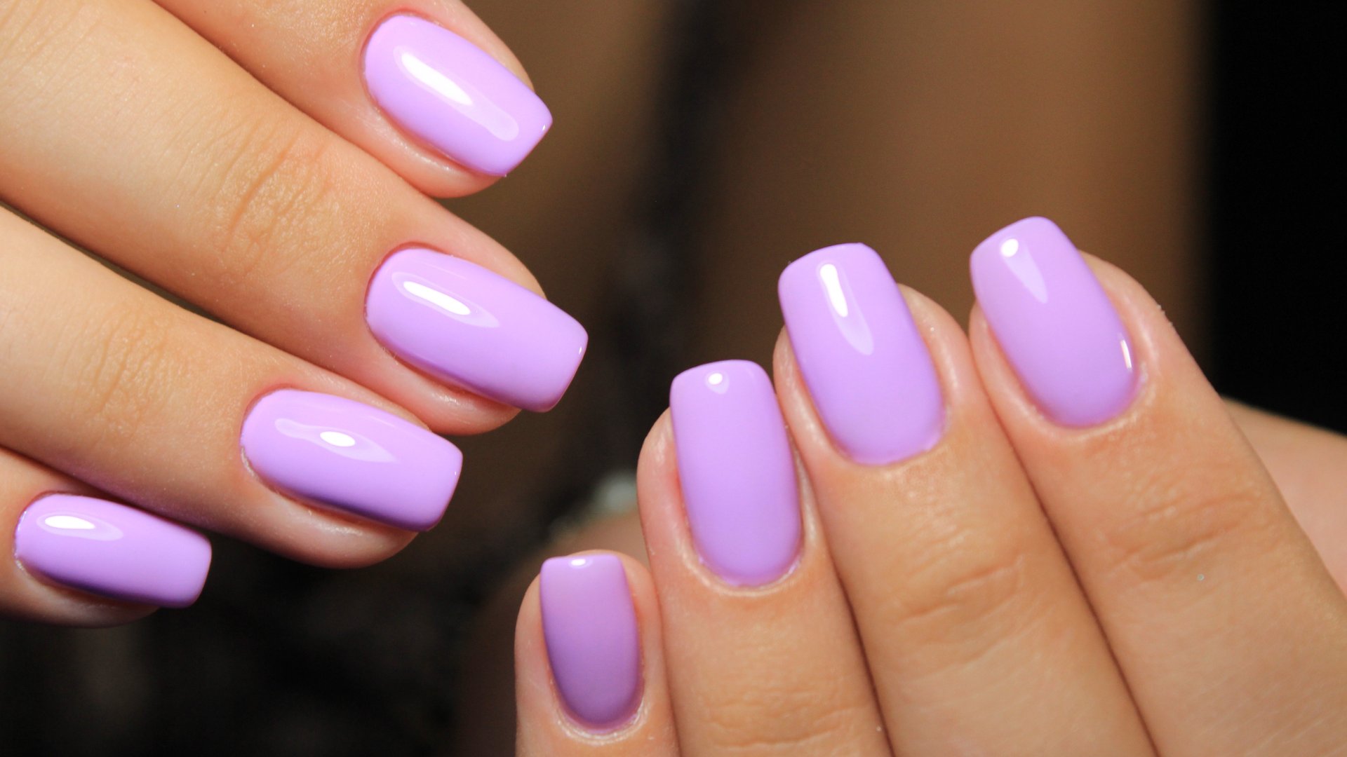 Manicure with lilac polish